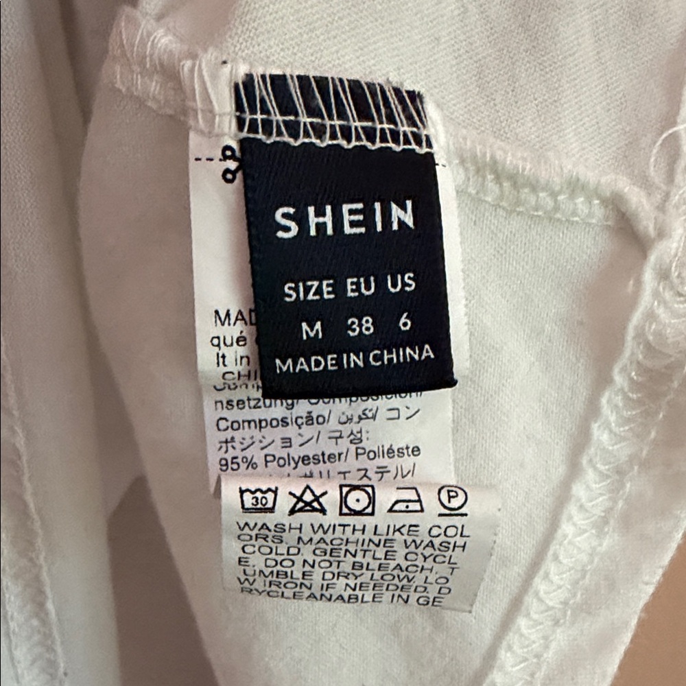 SHEIN White Spaghetti Strap Camisole Tank - Picture 2 of 5